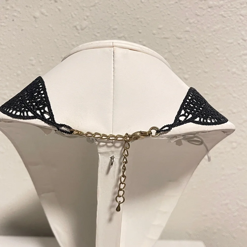 Dark Academia Black Lace Necklace Dark Academia Gothic Statement Piece Vampy - Picture 5 of 5